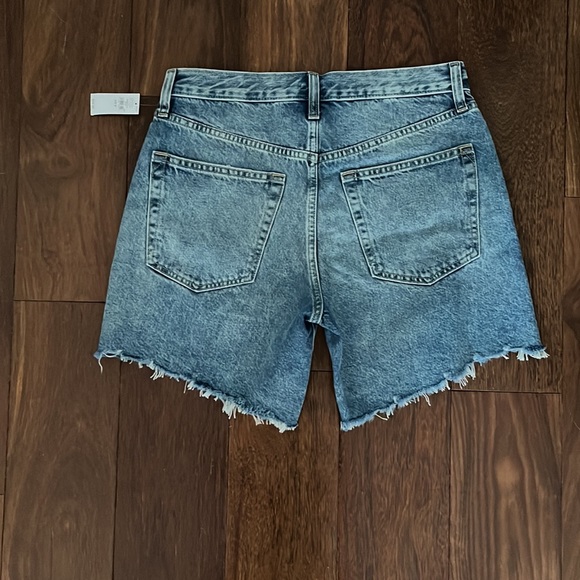 GAP shorts - Picture 3 of 4